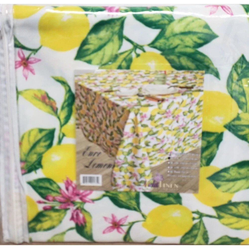 1 Printed Fabric Tablecloth, 52